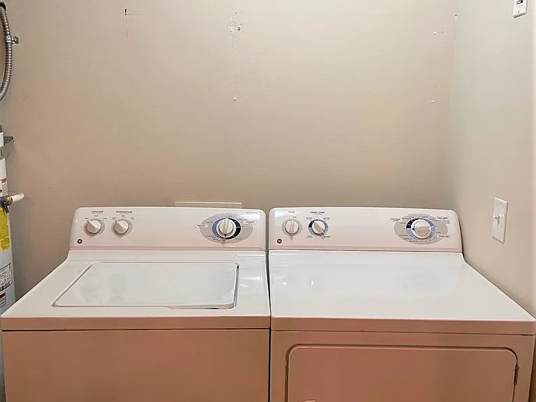 306 Pine St — Photo 10
