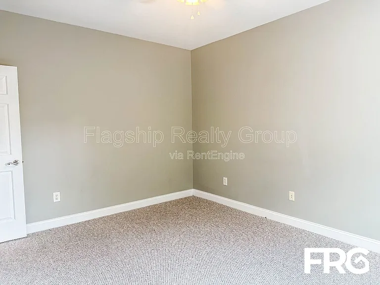 1935 Tara Ct #204 — Photo 43
