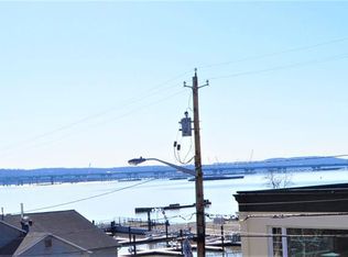 22 Burd St, Nyack, NY 10960