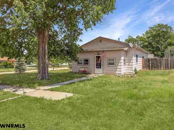 1104 Hospital Dr, Crawford, NE 69339