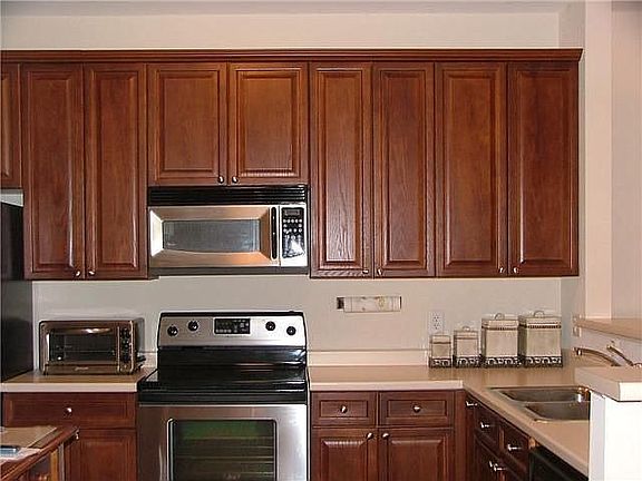 Gorgeous Cherry Finish Cabinets!