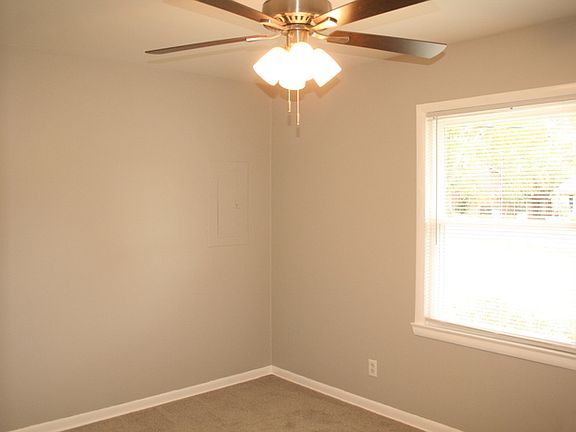 5th image of 1121-1123 White Blvd