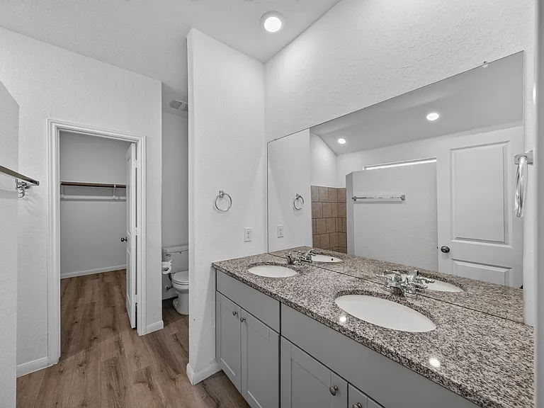 10639 Vinateros Dr — Photo 18