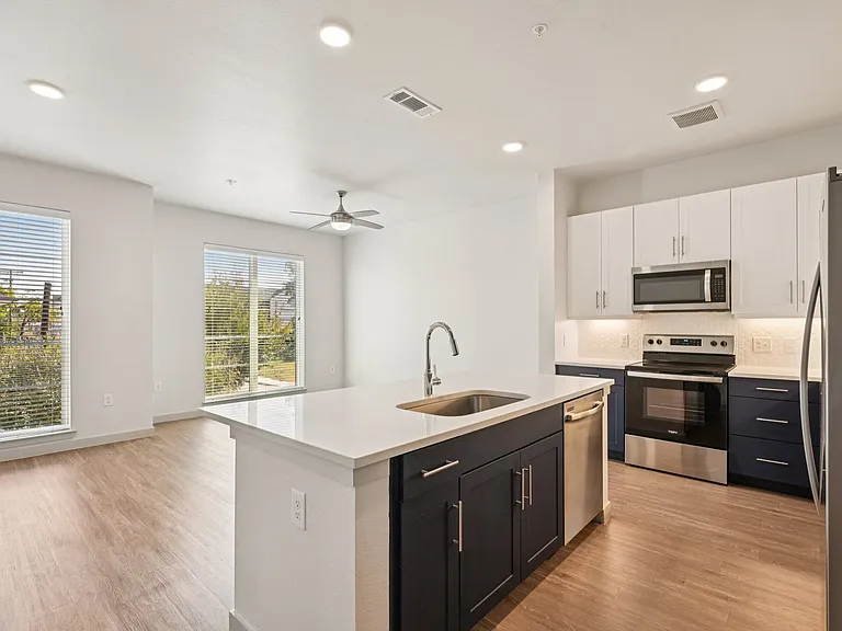 Ross + Peak — Photo 44