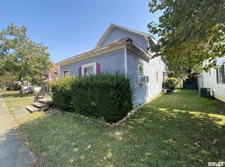 426 S Castle St, Salem, IL 62881