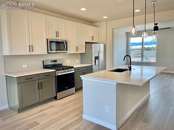 2nd image of 3551 Summer Dream Ave
