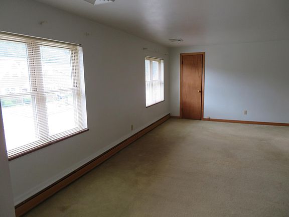 2nd image of 607 Highland Ave #A