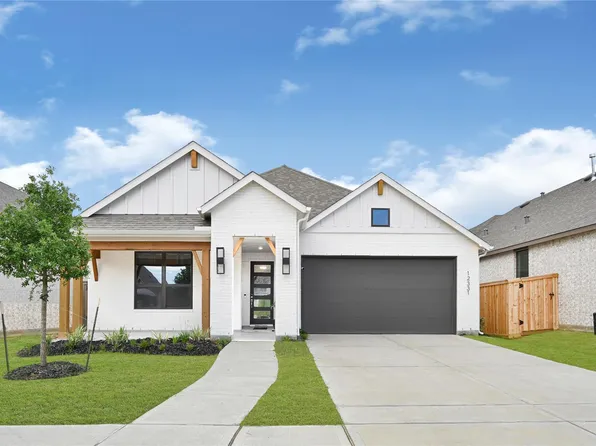 12331 Palmetto Dr, Mont Belvieu, TX 77523