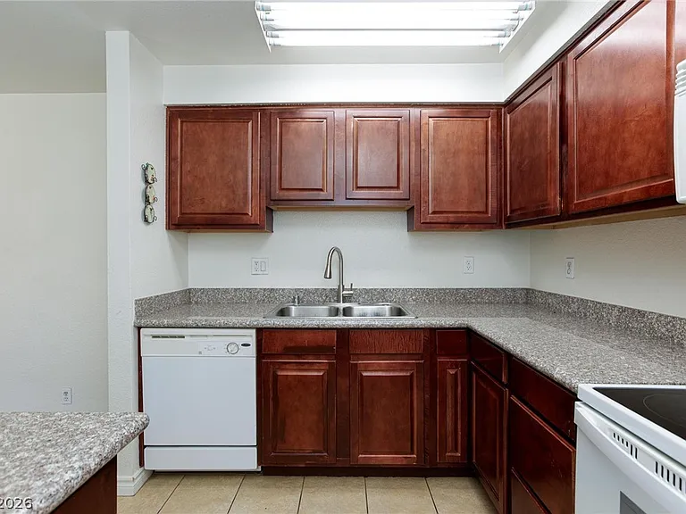 5240 Indian River Dr #272 — Photo 17