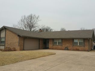 3709 Goldenrod Ave, Ponca City, OK 74604
