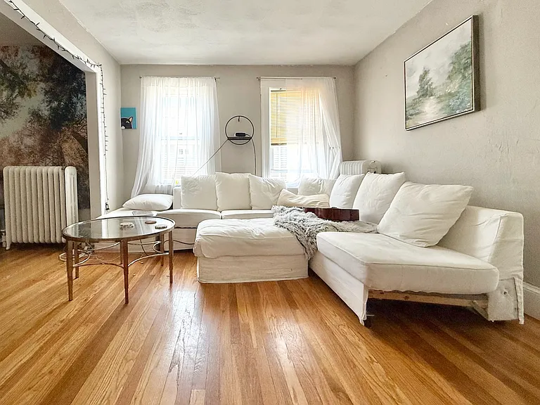 128 Lawrence St #B — Photo 4