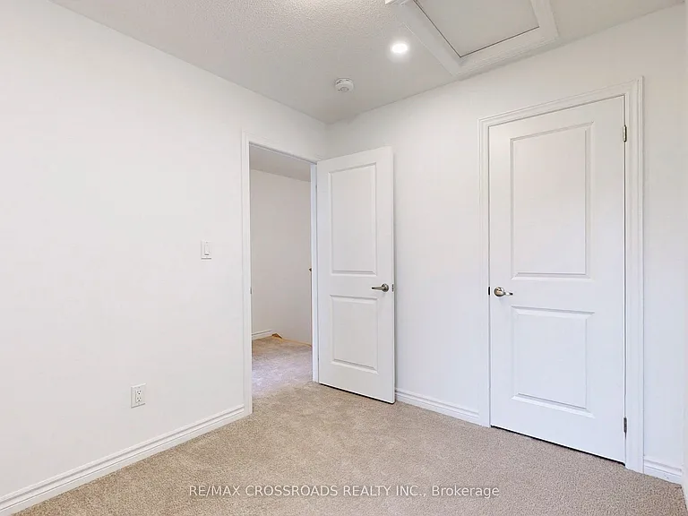 781 Kootenay Path — Photo 22