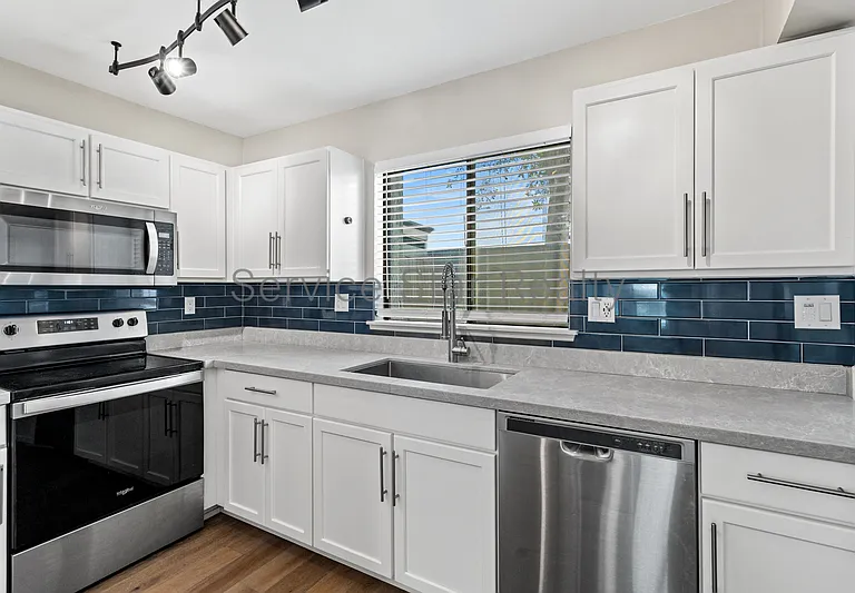 3501 N 64th St #26 — Photo 10