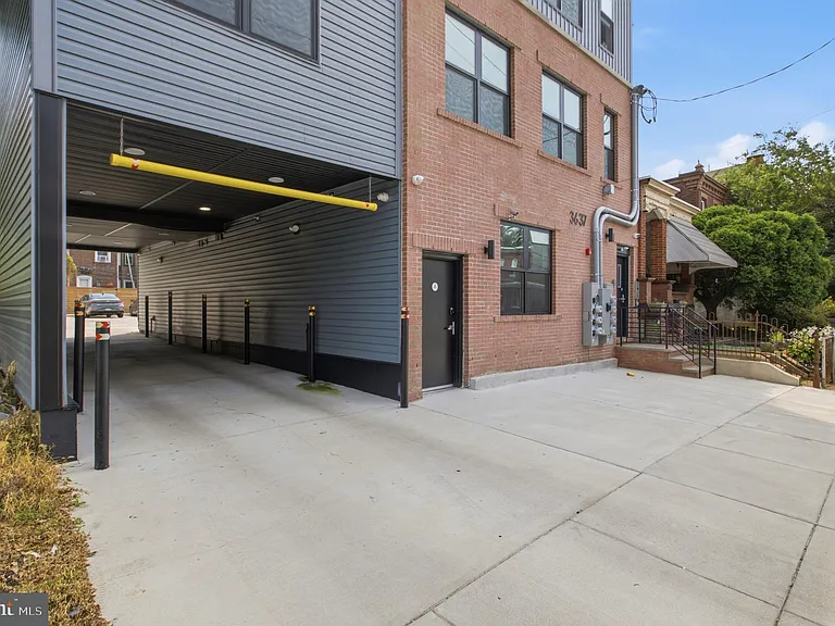 3637 N 16th St #C — Photo 16