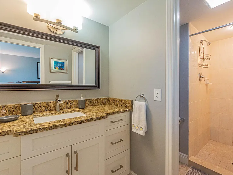 1715 Ocean Dr #3B — Photo 7