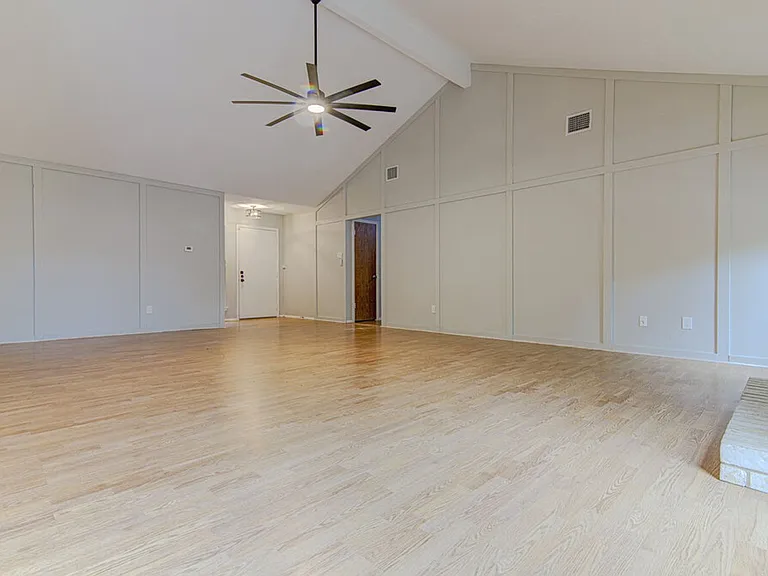 11803 Hyacinth Dr — Photo 6