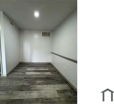 2nd image of 5647 Gaston Ave APT 214