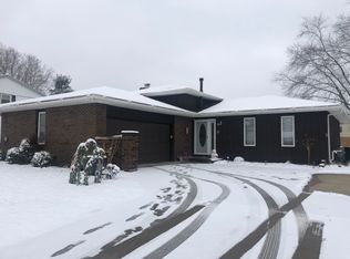 1463 Center Lane Dr, Ashland, OH 44805