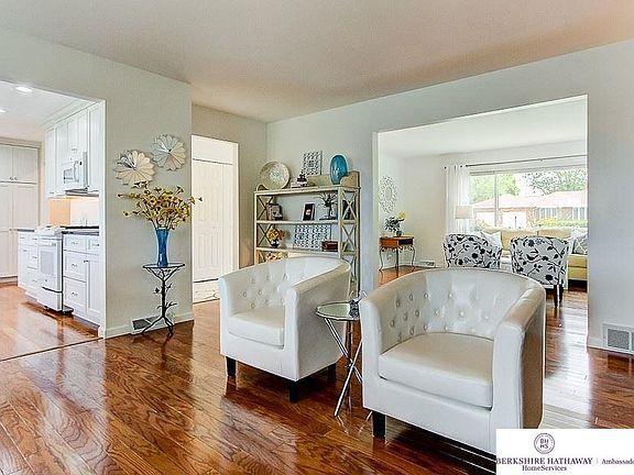 5th image of 1544 S 126th St