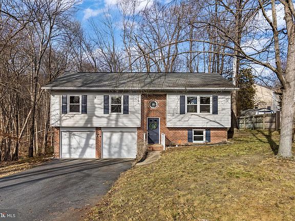 2nd image of 1703 Sherwood Dr