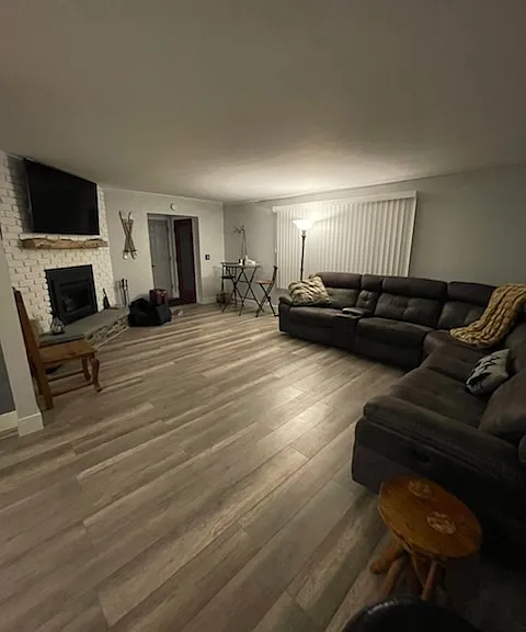 254 N Benjamin Dr — Photo 3
