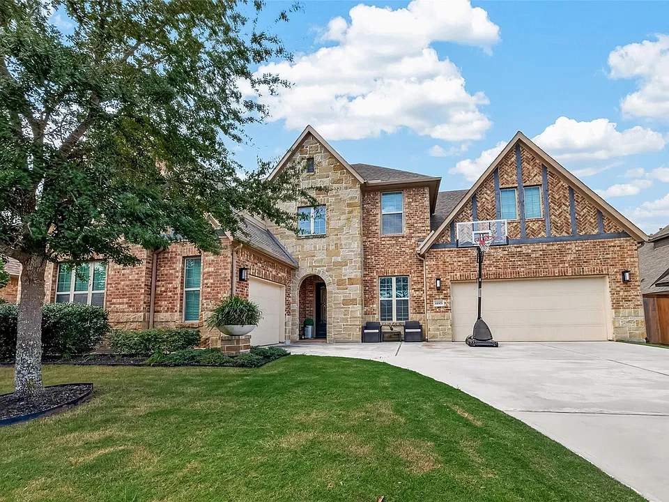 11003 Avery Arbor Ln