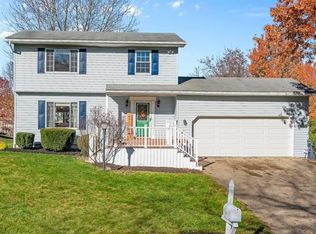 210 Kirkwood Dr, Cranberry Township, PA 16066