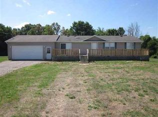 10538 Henderson Rd, Corunna, MI 48817