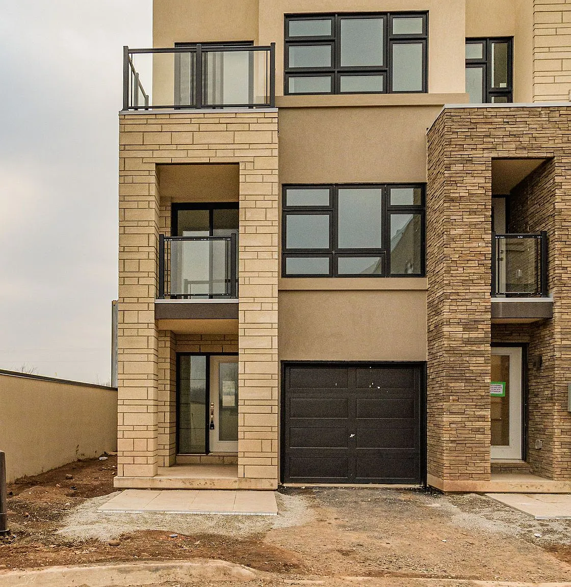 3 bed, $3,100 — Photo 1