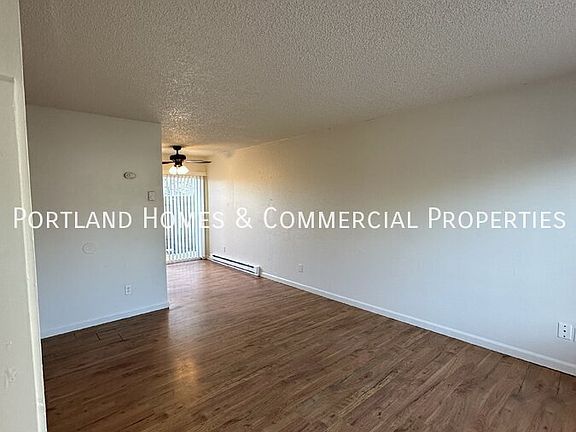 3rd image of 3010 Kauffman Ave #O