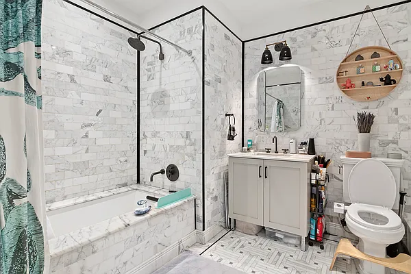 Rented by Compass | media 14