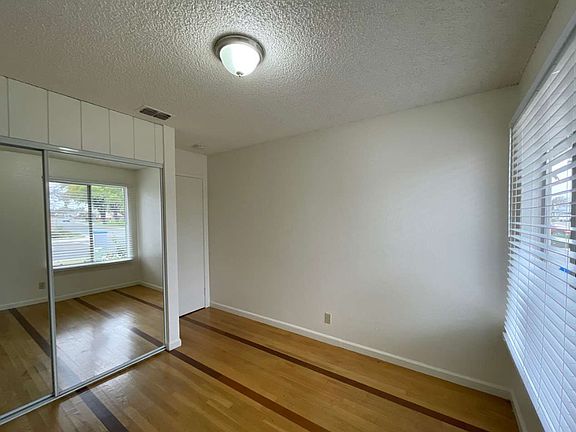 3rd image of 2874 Georgia Dr #1