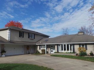 26281 Lake Dr, Elkhart, IN 46514