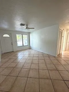2 bed, 1.0 bath, 1663 sqft, $1,800 — Photo 2