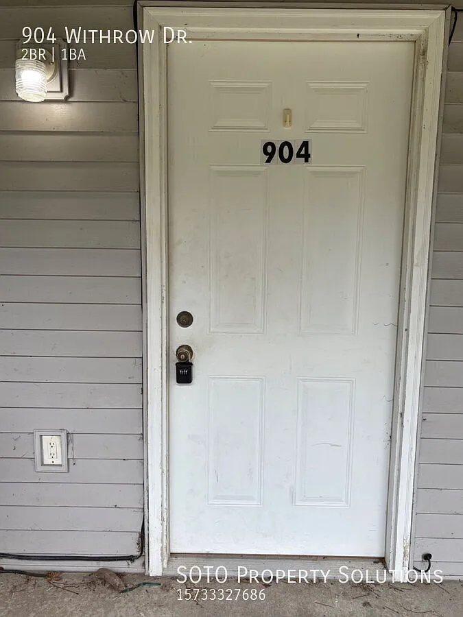Comfortable Ground-Level 2-Bedroom Apartment Near Oran Schools Pet-Friendly! — Photo 2
