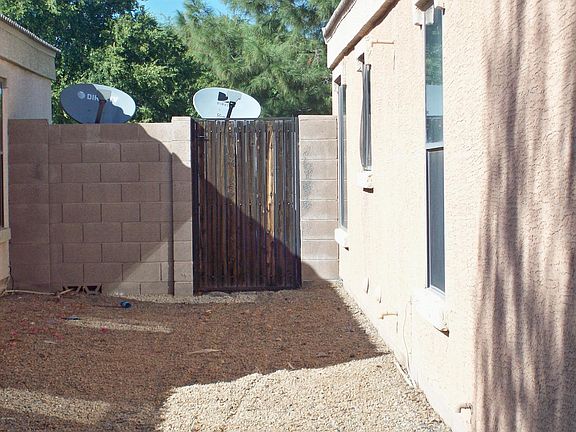 3rd image of 12734 W Soledad St