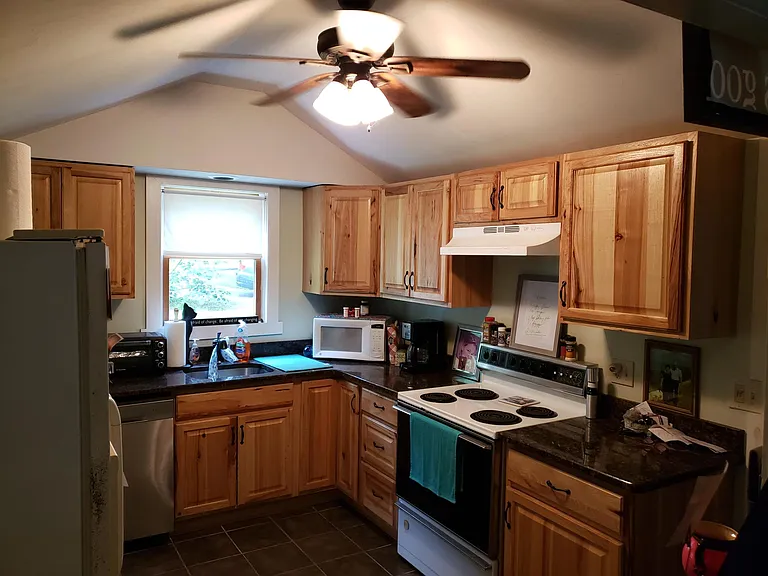 79 Shore Dr #D210 — Photo 7