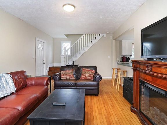 5th image of 188 Central St