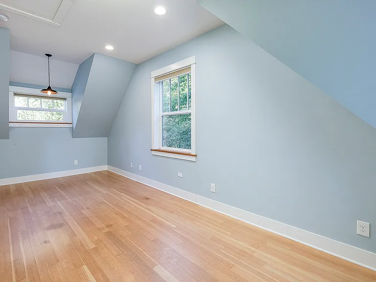 8013 NE Bucklin Hill Rd — Photo 19