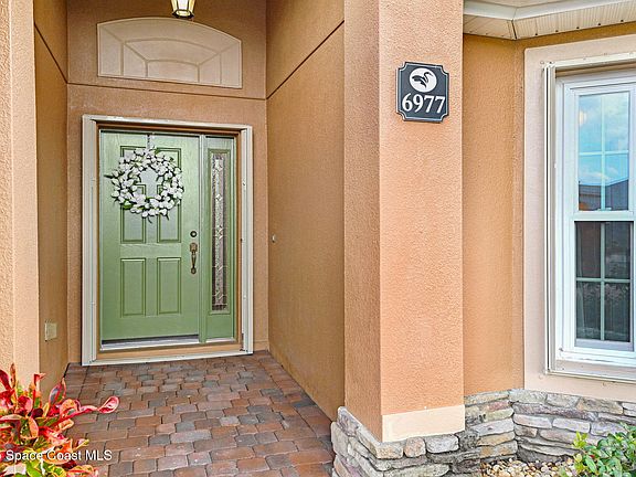 4th image of 6977 Owen Dr