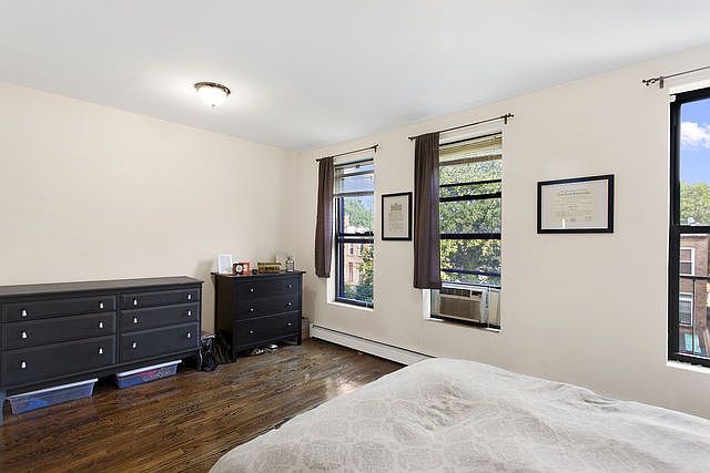 2nd image of 548 Macon St #3