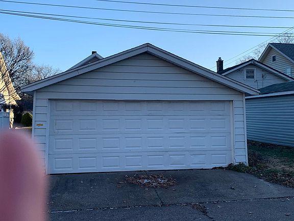 2nd image of 2451 21st Ave