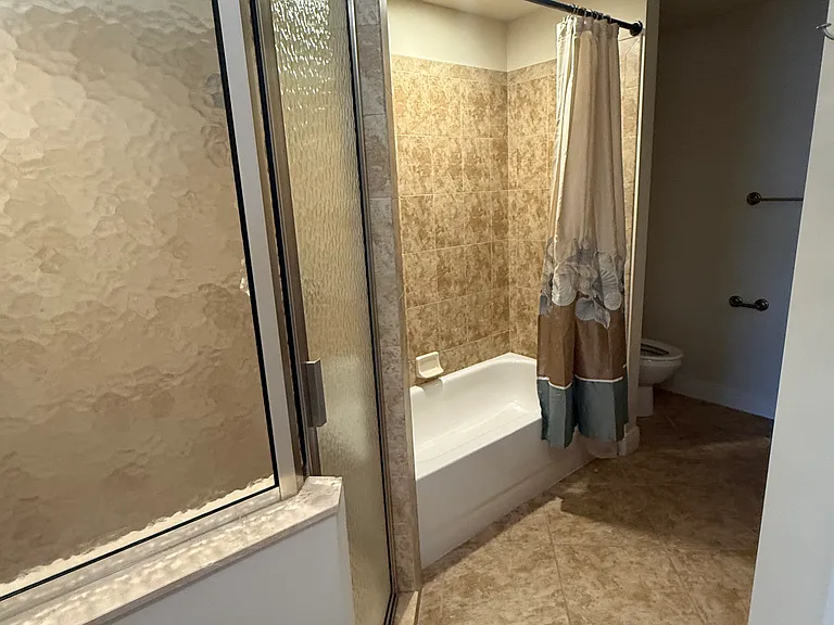 5116 Melbourne St #B-105 — Photo 2