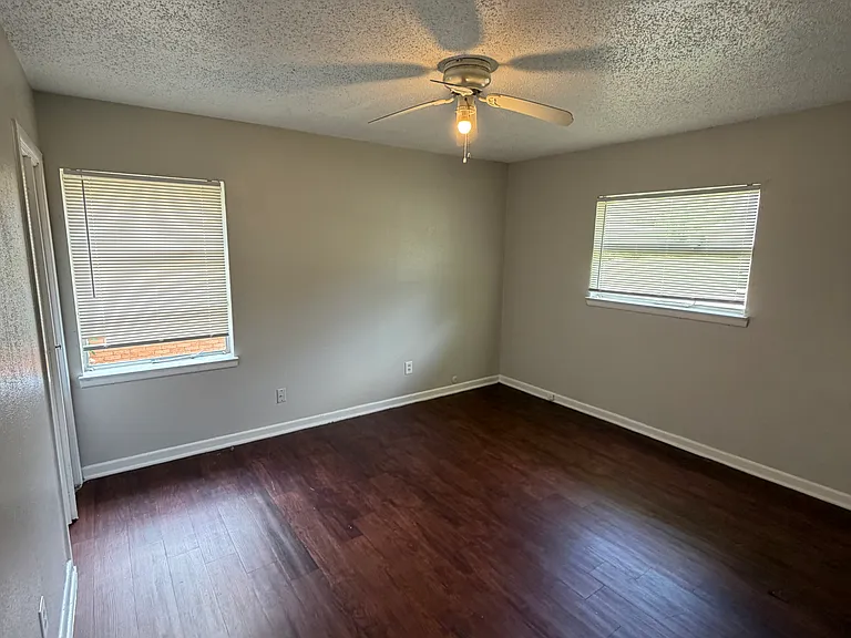 12136 Bellafonte Dr — Photo 8