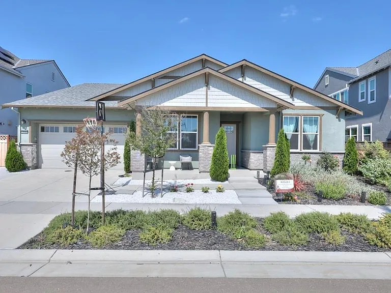 2995 Middlebury Dr — Photo 14