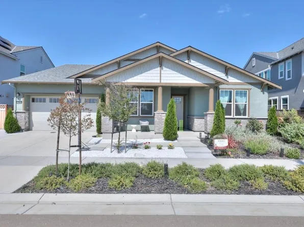 2995 Middlebury Dr, Lathrop, CA 95330