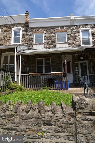 261 Lauriston St Photo 1