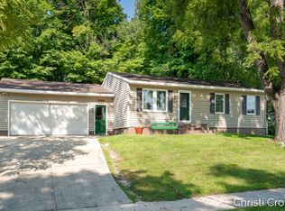 155 Prospect St, Rockford, MI