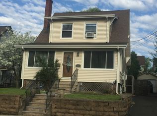 131 Hillside Ter, Irvington, NJ 07111