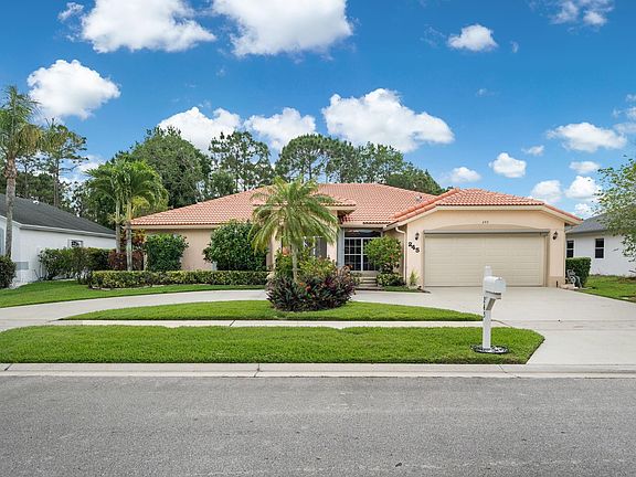 3rd image of 245 Monterey Way